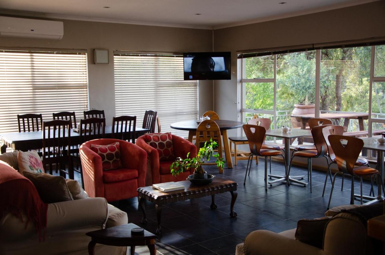 Desert Dew Guest House Hutchinson Extérieur photo