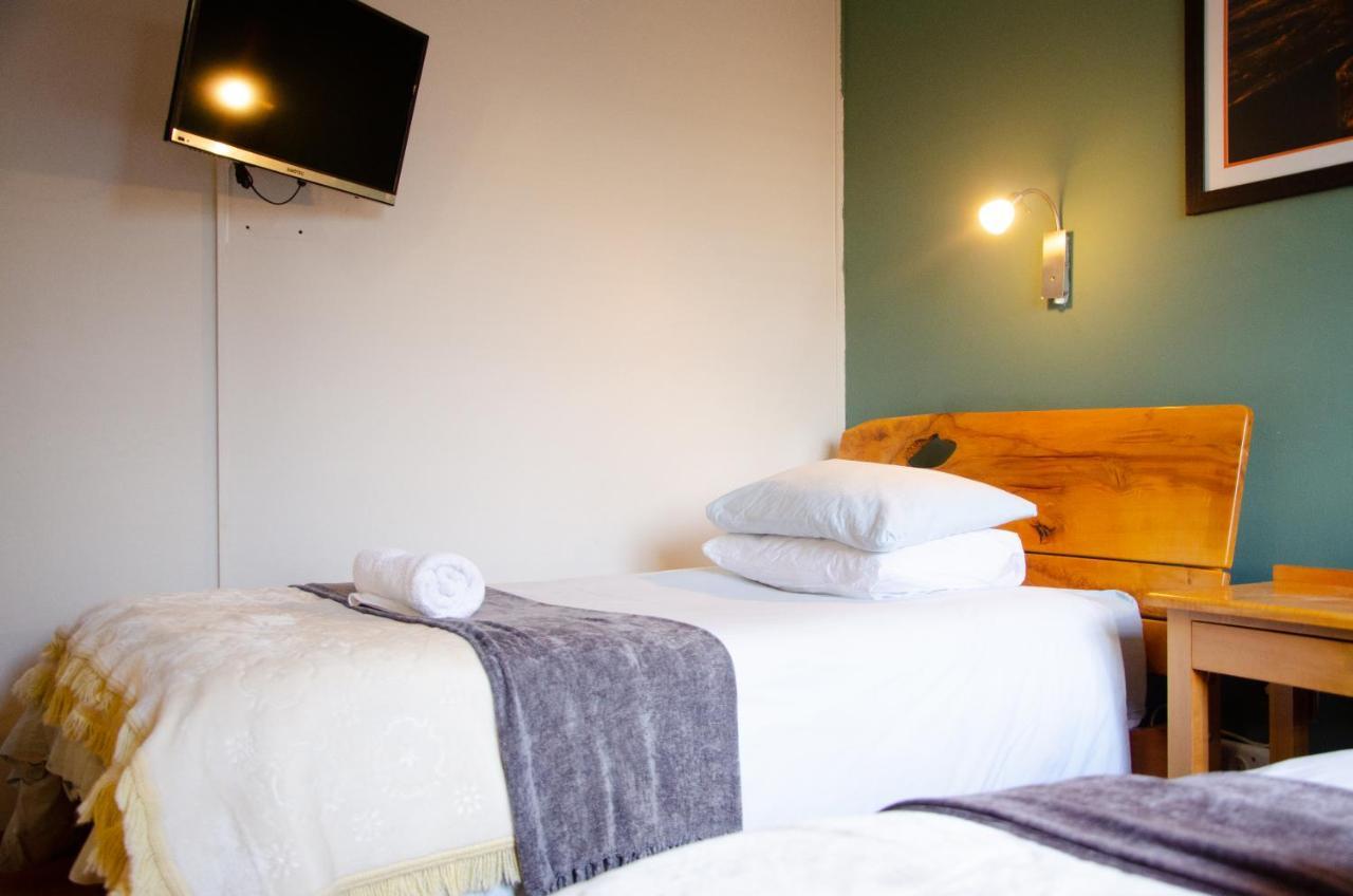 Desert Dew Guest House Hutchinson Extérieur photo